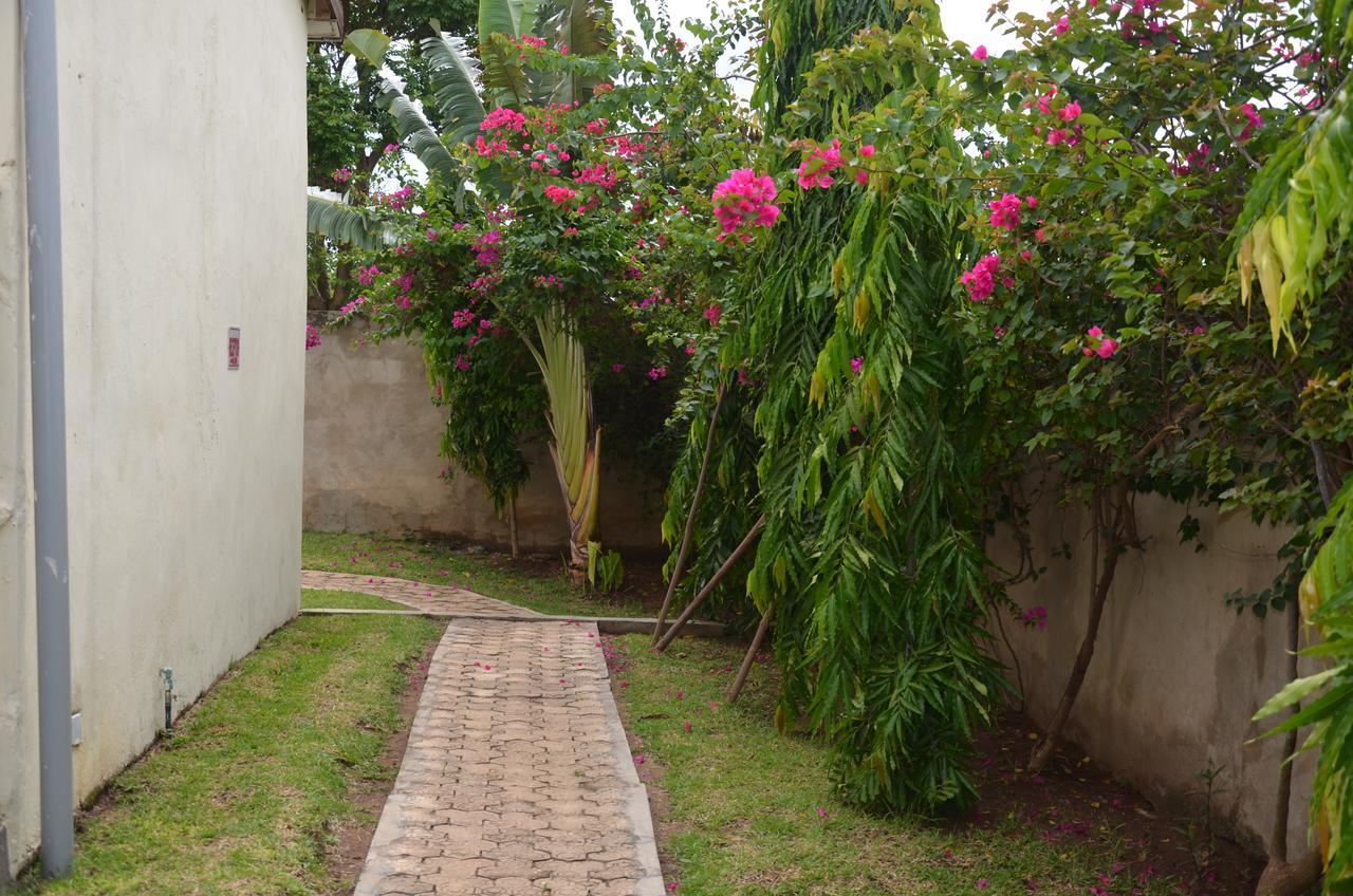 Residence Heaven Yamoussoukro Esterno foto